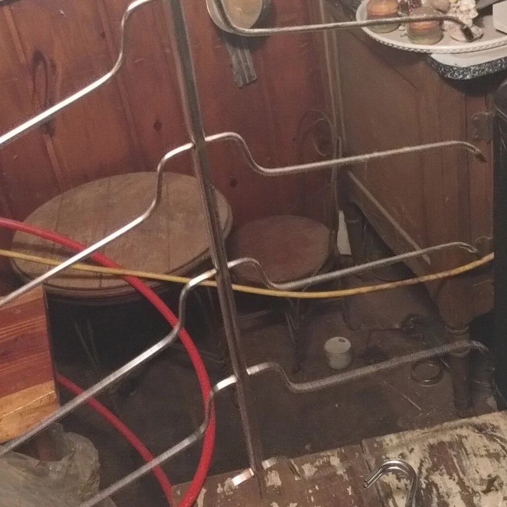 6 Multi rack space saving metal hangers